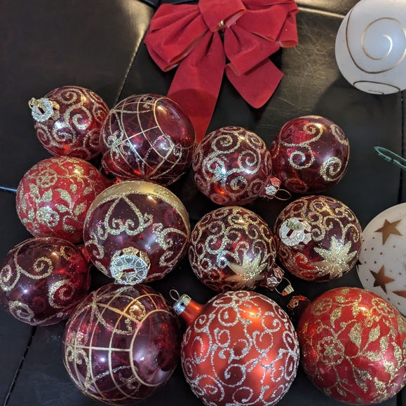 Christmas Tree decorations - Picture 2 of 10